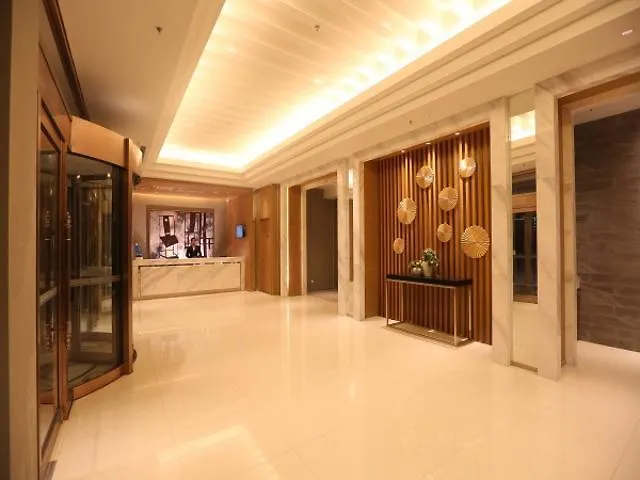 Jinjiang Inn Anyang Linzhou Hongqiqu Avenue Municipal Government 호텔